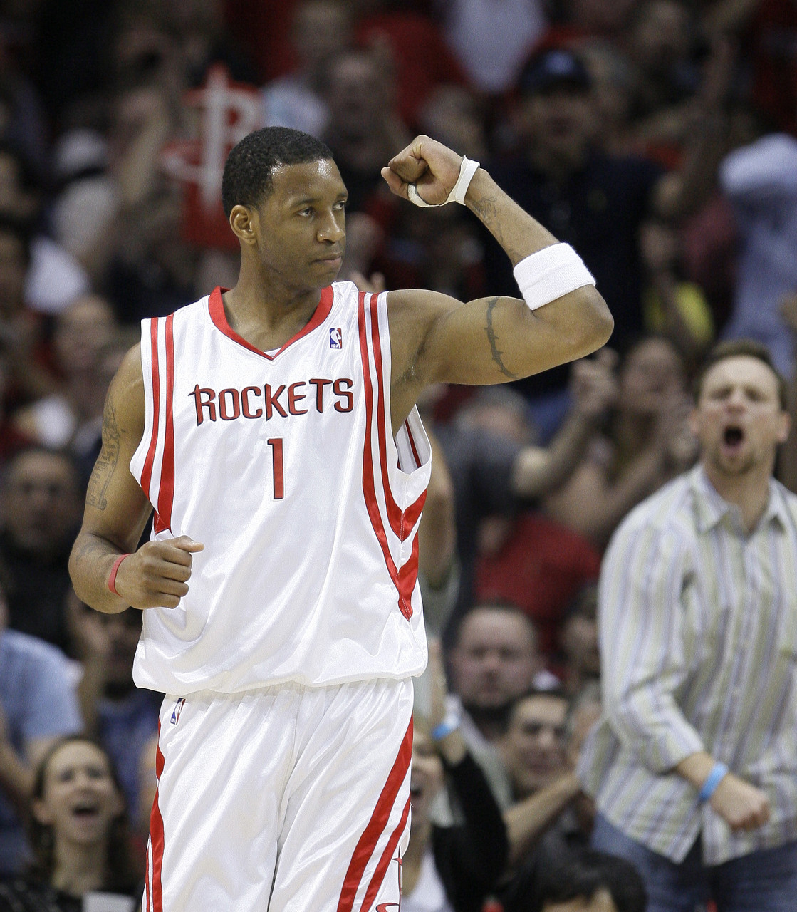 蓋伊:進(jìn)NBA后第一個打爆我的人是麥迪 季前賽他在我頭上砍42分